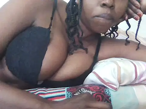 Snapshot of Sexxy_blush1 chatting on 22, 9, 2025 Sexxy blush1 online show from 22, 9, 2025