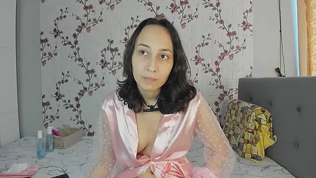 Snapshot of Alisagold90 chatting on 18, 2, 2025 Alisagold90 online show from 18, 2, 2025