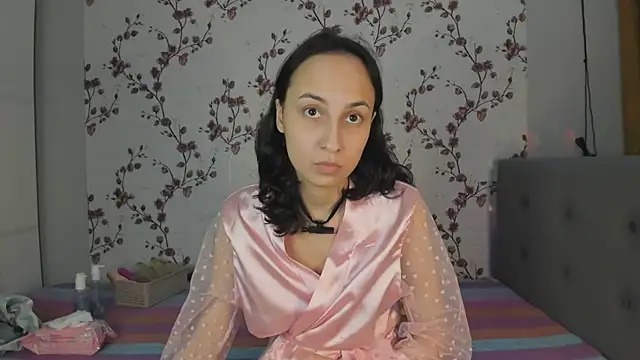 Snapshot of Alisagold90 chatting on 19, 2, 2025 Alisagold90 online show from 19, 2, 2025