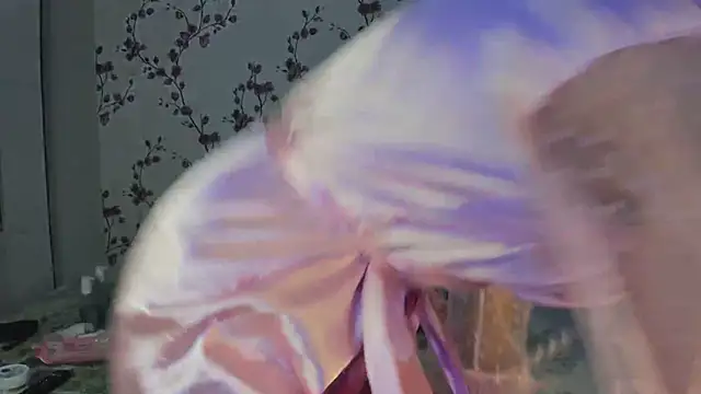 Snapshot of Alisagold90 chatting on 6, 3, 2025 Alisagold90 online show from 6, 3, 2025