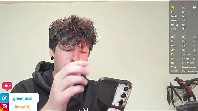 Green acid01 online show from 16, 12, 2025