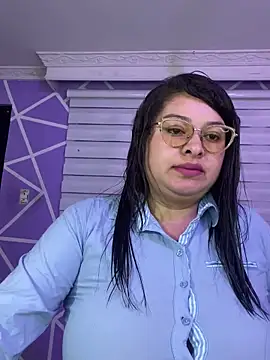 MiiaaJoness online show from 10, 3, 2026