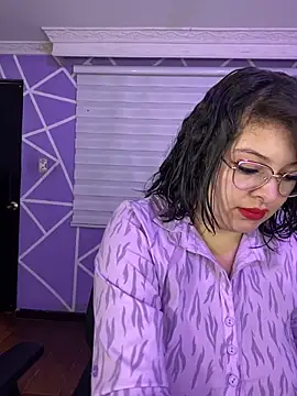 MiiaaJoness online show from 4, 6, 2026