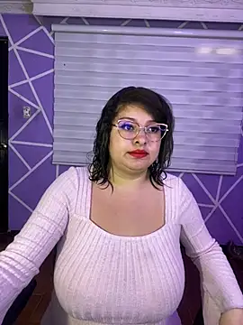 MiiaaJoness online show from 9, 7, 2026
