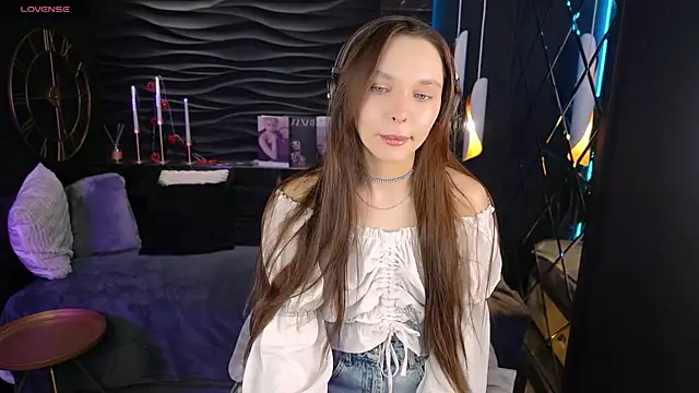 ChloeSunny online show from 24, 4, 2026