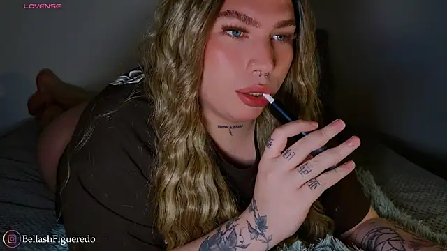 IsabellaFigueredo   online show from 3, 12, 2025