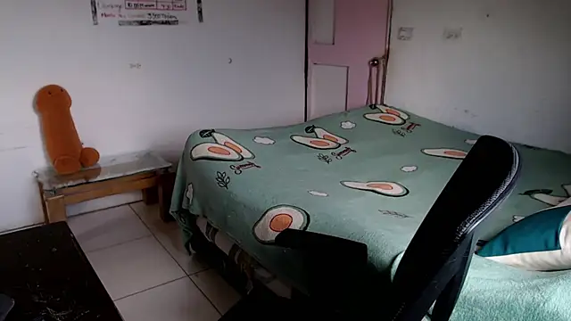 girl milk2 online show from 30, 3, 2026