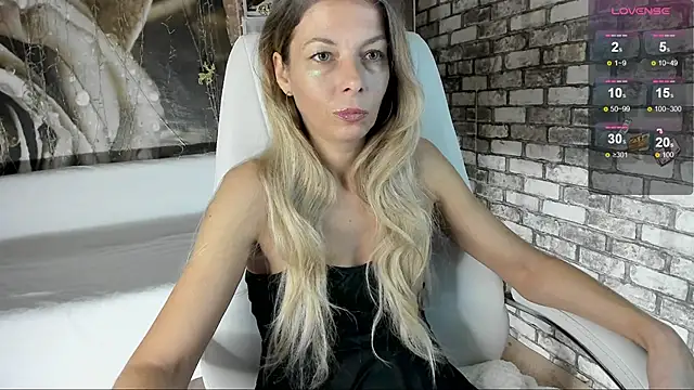 Eva Melow online show from 6, 10, 2025