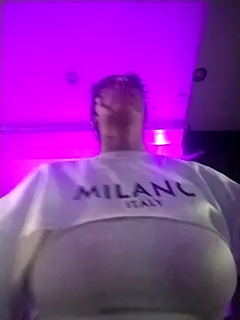 Snapshot of Hotasiansensation chatting on 17, 12, 2025 Hotasiansensation online show from 17, 12, 2025