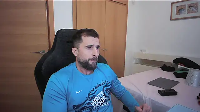 Snapshot of alex877x chatting on 5, 11, 2025 alex877x online show from 5, 11, 2025