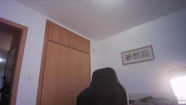 Snapshot of alex877x chatting on 1, 12, 2025 alex877x online show from 1, 12, 2025