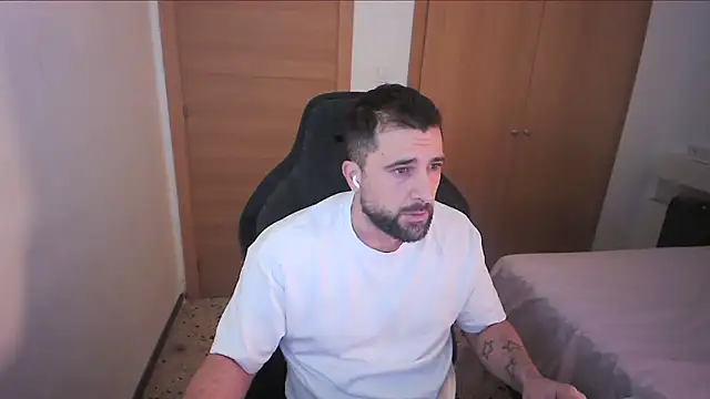 Snapshot of alex877x chatting on 14, 12, 2025 alex877x online show from 14, 12, 2025