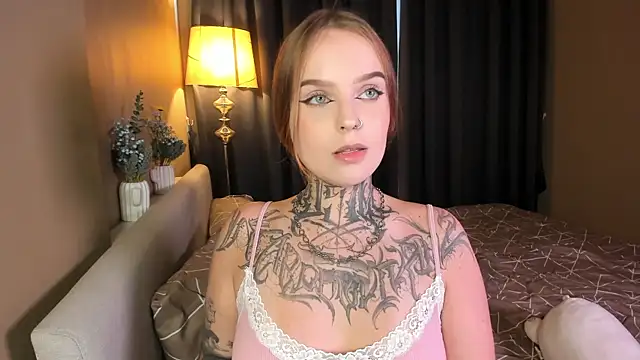 Snapshot of ATOMIC-KETCHUP chatting on 12, 1, 2025 ATOMIC-KETCHUP online show from 12, 1, 2025