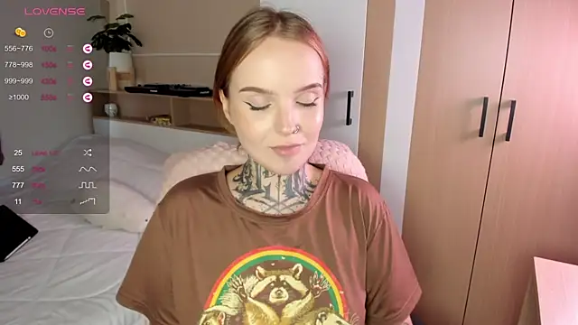 Snapshot of ATOMIC-KETCHUP chatting on 4, 2, 2025 ATOMIC-KETCHUP online show from 4, 2, 2025