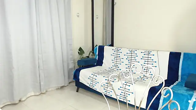 Snapshot of AmbarSofhia chatting on 6, 2, 2025 AmbarSofhia online show from 6, 2, 2025