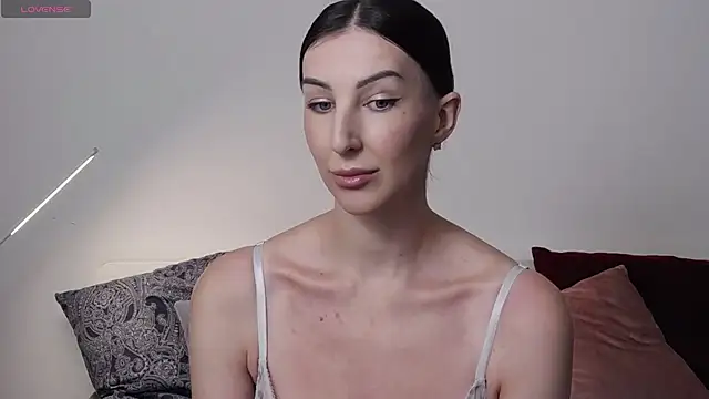 -Allure- online show from 11, 11, 2025