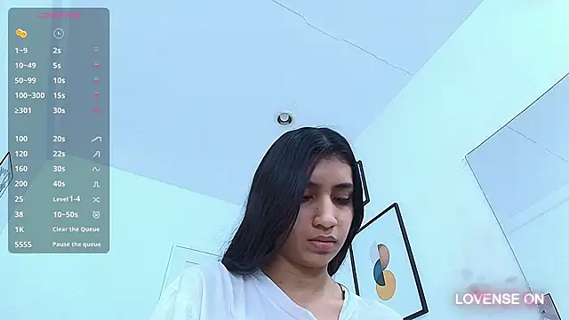 Snapshot of littlee_emilyy_ chatting on 22, 12, 2024 littlee emilyy online show from 22, 12, 2024