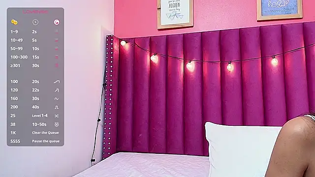 Snapshot of littlee_emilyy_ chatting on 21, 2, 2025 littlee emilyy online show from 21, 2, 2025