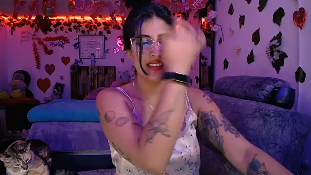 Snapshot of azahar__ziiz chatting on 12, 2, 2025 azahar ziiz online show from 12, 2, 2025