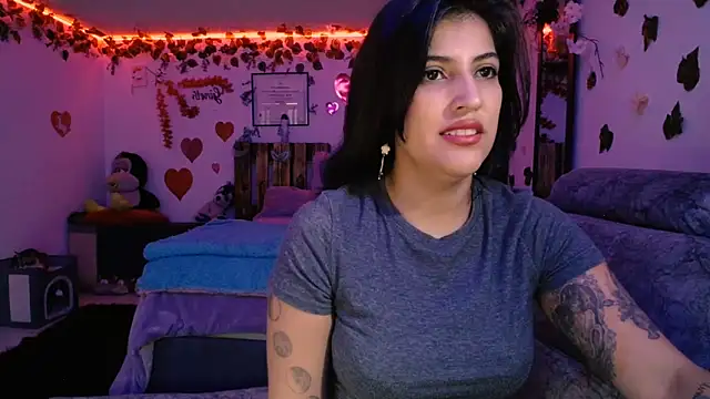 Snapshot of azahar__ziiz chatting on 21, 2, 2025 azahar ziiz online show from 21, 2, 2025