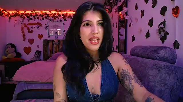 Snapshot of azahar__ziiz chatting on 24, 2, 2025 azahar ziiz online show from 24, 2, 2025