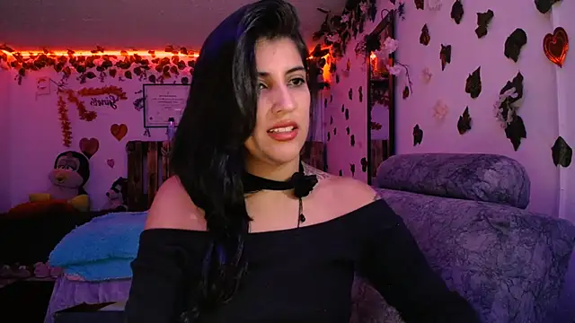 Snapshot of azahar__ziiz chatting on 6, 3, 2025 azahar ziiz online show from 6, 3, 2025