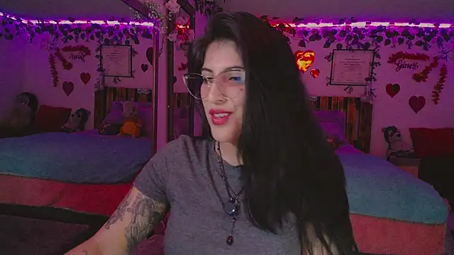 Snapshot of azahar__ziiz chatting on 18, 9, 2025 azahar ziiz online show from 18, 9, 2025