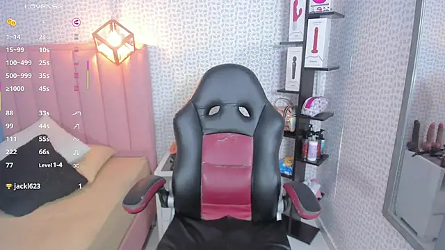 megancero online show from 18, 10, 2025