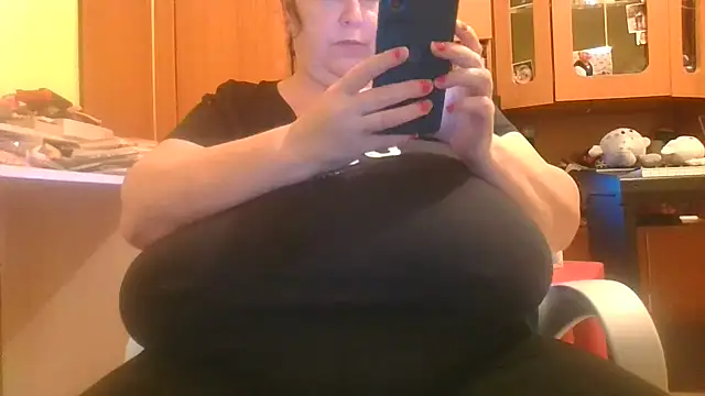 Snapshot of Nataliesbestjuggs chatting on 20, 9, 2025 Nataliesbestjuggs online show from 20, 9, 2025