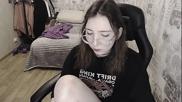 AmeliaKamishiro online show from 2, 12, 2024