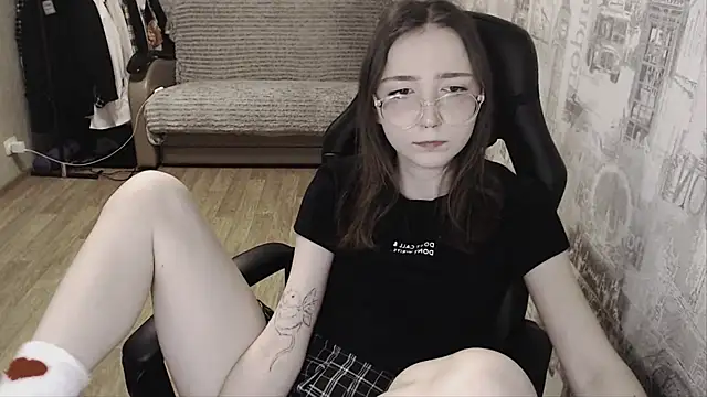 AmeliaKamishiro online show from 16, 1, 2025