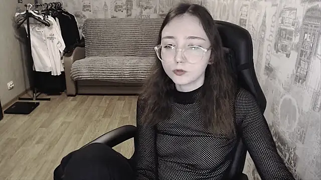 AmeliaKamishiro online show from 19, 1, 2025