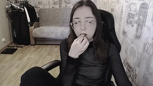 AmeliaKamishiro online show from 21, 1, 2025