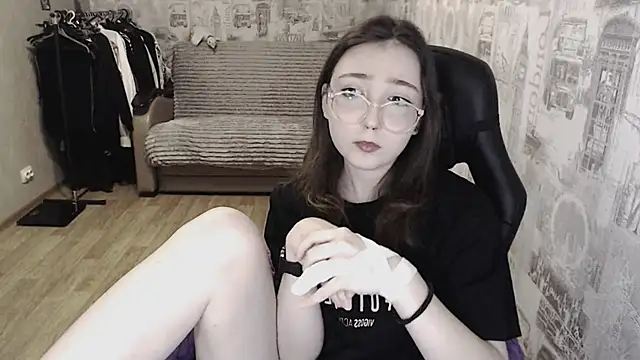 AmeliaKamishiro online show from 11, 2, 2025