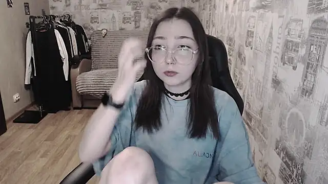 AmeliaKamishiro online show from 3, 3, 2025