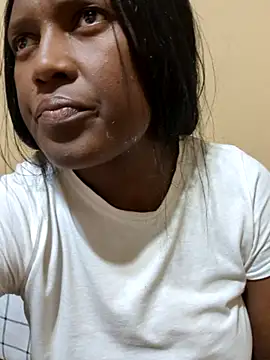 Snapshot of Malaika_Nkosi chatting on 29, 9, 2025 Malaika Nkosi online show from 29, 9, 2025