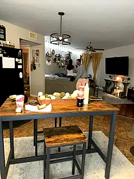 Snapshot of MnM4ever chatting on 15, 11, 2025 MnM4ever online show from 15, 11, 2025