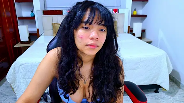 laureentt  online show from 23, 12, 2025