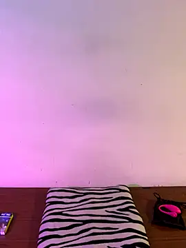 Snapshot of Felicia_smok3 chatting on 19, 12, 2025 Felicia smok3 online show from 19, 12, 2025