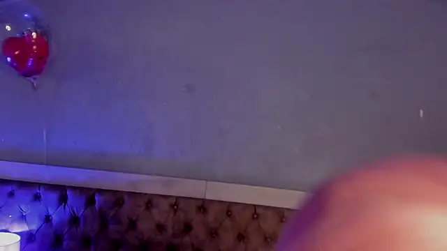 Snapshot of _Linoshka_1 chatting on 1, 2, 2025 Linoshka 1 online show from 1, 2, 2025