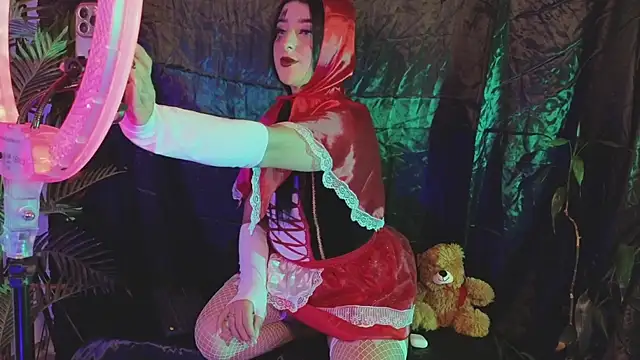 Snapshot of _Linoshka_1 chatting on 11, 10, 2025 Linoshka 1 online show from 11, 10, 2025