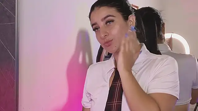 Snapshot of _Linoshka_1 chatting on 5, 1, 2026 Linoshka 1 online show from 5, 1, 2026