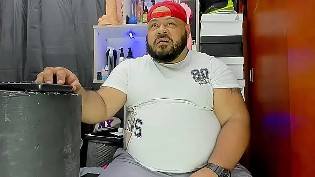 Latino bigcock online show from 15, 3, 2025