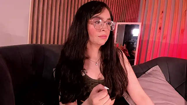 Eva Macalliter online show from 1, 4, 2026