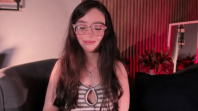 Eva Macalliter online show from 9, 4, 2026