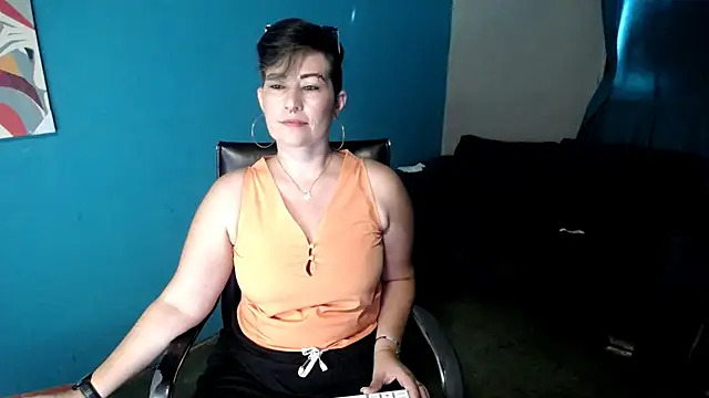 Sunny rayz  online show from 6, 7, 2026