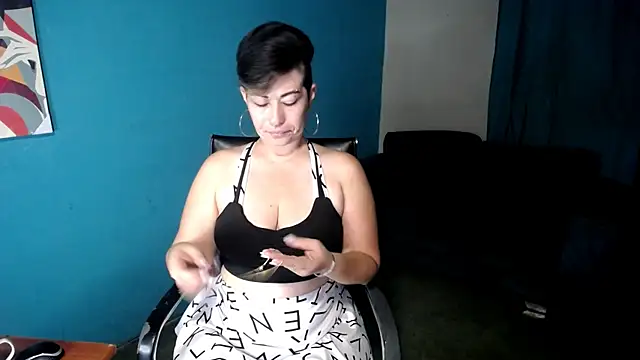 Sunny rayz  online show from 7, 7, 2026