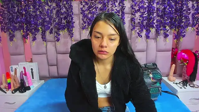 Snapshot of Bich_Anal_ chatting on 3, 1, 2025 Bich Anal online show from 3, 1, 2025