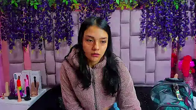 Snapshot of Bich_Anal_ chatting on 7, 1, 2025 Bich Anal online show from 7, 1, 2025