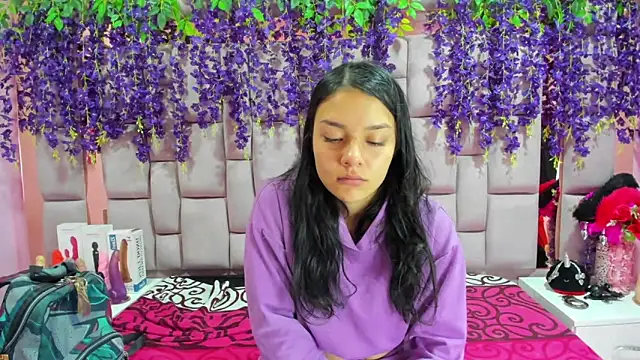 Snapshot of Bich_Anal_ chatting on 19, 2, 2025 Bich Anal online show from 19, 2, 2025